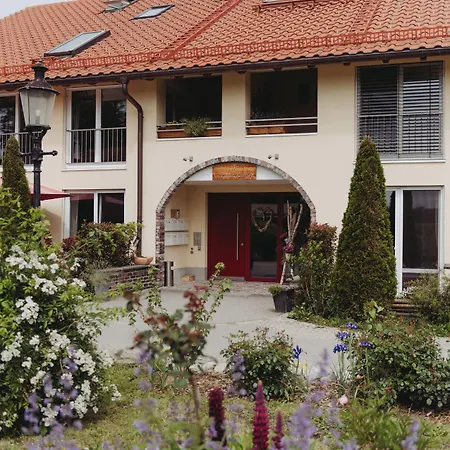 Szálloda Wanderreitstation Gut Mischenried Weßling